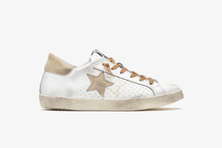 LOW SNEAKERS IN WHITE LEATHER WITH BEIGE DETAILS AND "USED" EFFECT