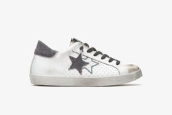 LOW SNEAKERS IN WHITE LEATHER - DARK GRAY DETAILS AND "USED" EFFECT