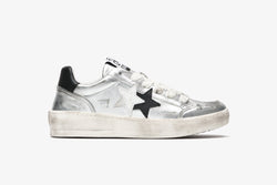 NEW STAR SNEAKER IN SILVER LAMINATED LEATHER WITH BLACK AND WHITE LEATHER DETAILS AND "USED" EFFECT