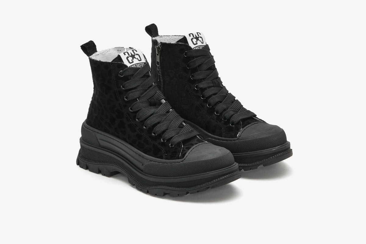 TIP STAR MID SNEAKER IN SPOTTED BLACK FABRIC – 2Star