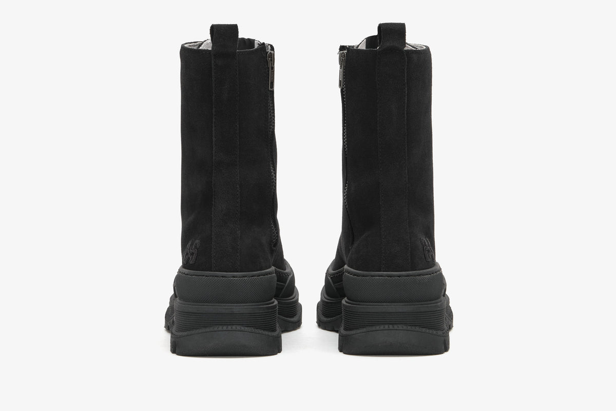 TIP STAR HIGH SNEAKER IN BLACK CRUST – 2Star