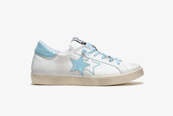 WHITE LEATHER LOW SNEAKER - LIGHT BLUE PATENT DETAILS WITH "USED" EFFECT