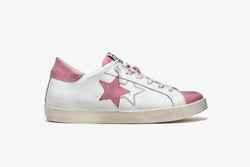 WHITE LEATHER LOW SNEAKER - GLITTERED PINK SPLIT DETAILS WITH "USED" EFFECT