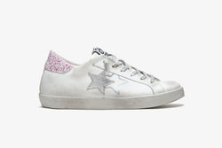 WHITE LEATHER LOW SNEAKER - SILVER LAMINATED DETAILS AND PINK GLITTER WITH "USED" EFFECT