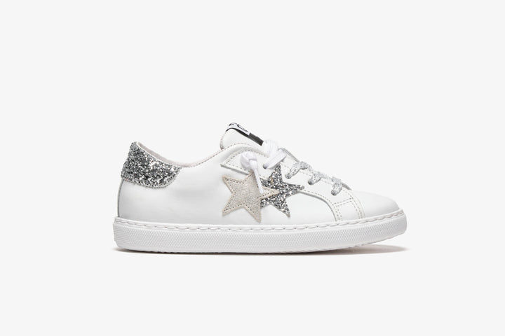 LOW WHITE LEATHER SNEAKERS - SILVER GLITTER AND LAMINATED DETAILS – 2Star
