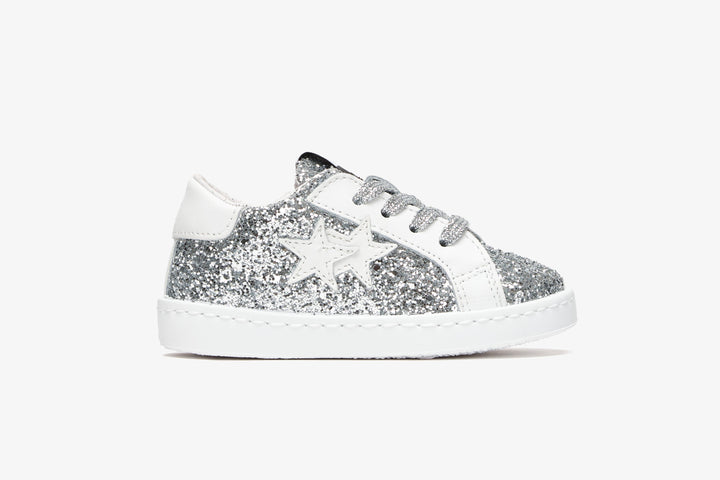 LOW SNEAKERS IN SILVER GLITTER WITH WHITE LEATHER DETAILS
