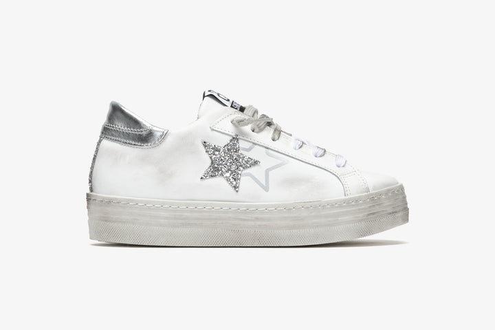 4CM PLATFORM SNEAKER IN WHITE LEATHER WITH SILVER GLITTER DETAILS WITH 